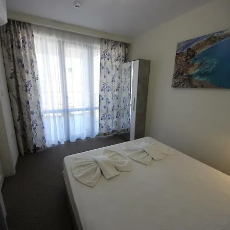 Hotel Menada Lux - Tarsis